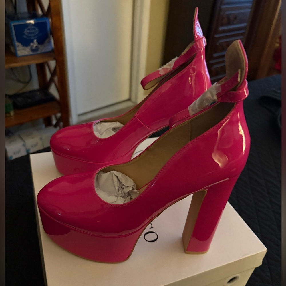 Fuchsia Platform Heels - Picture 4 of 6